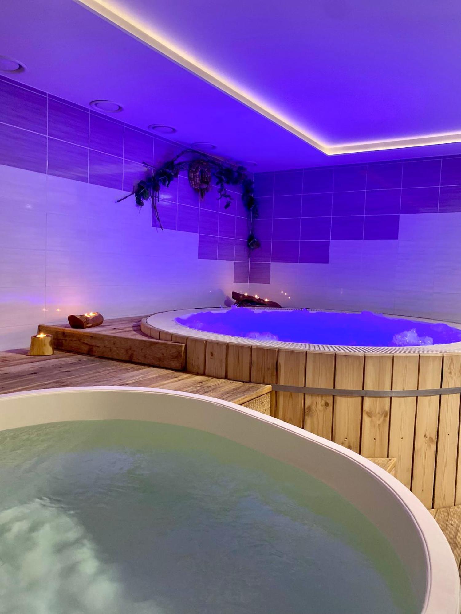 Rodinny Wellness Hotel U Langru Dolni Vestonice Exterior photo
